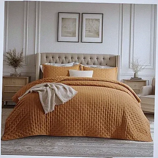 Bedsure Twin Quilt - Ultra Soft Twin Twin / Twin XL 16 - Honey Ginger - Clover