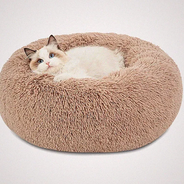 Pet-Friendly 20" Fluffy Cat Bed - Machine Washable, Ideal for Small Cats
