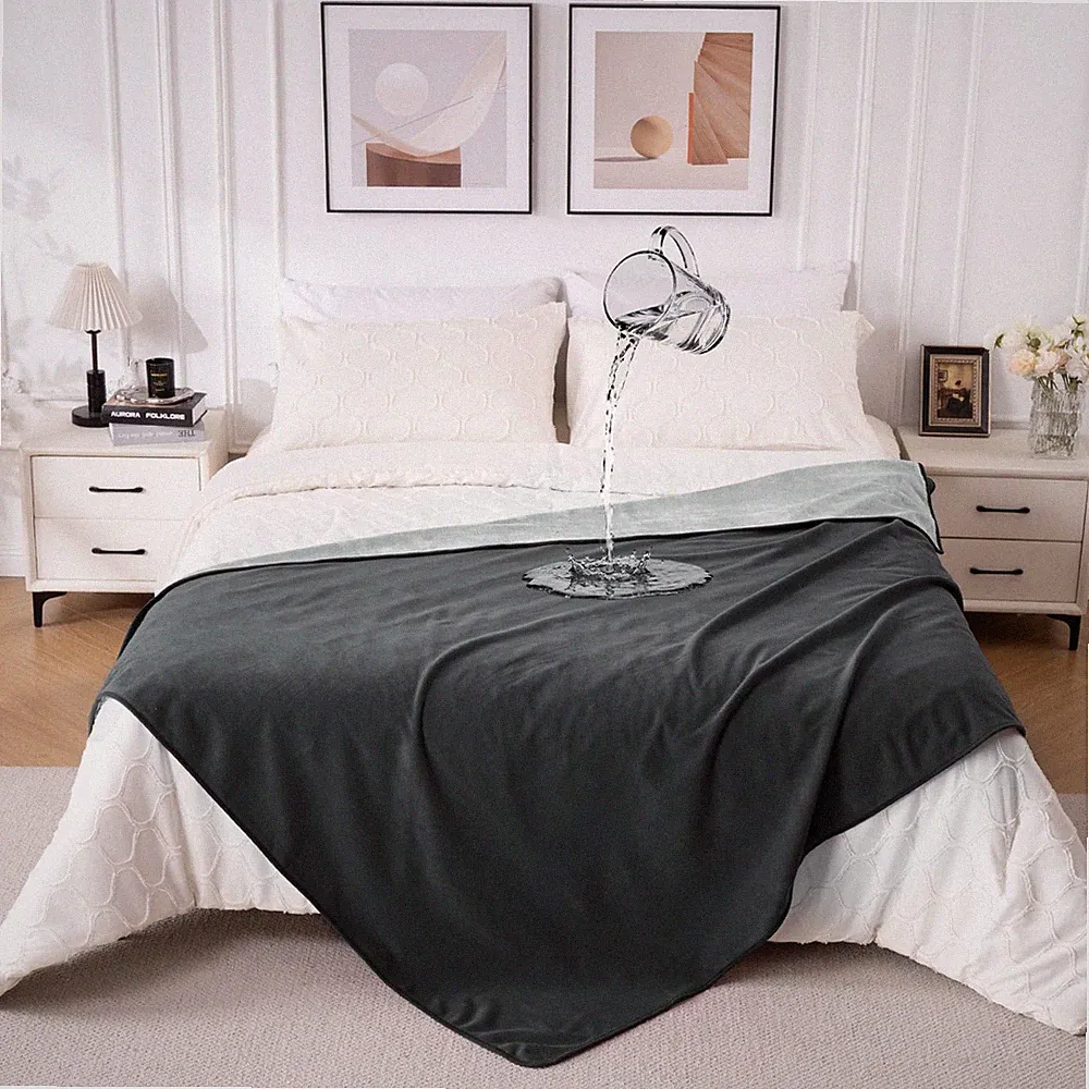 QiyI Waterproof Blanket for Bed Queen Size Reversible Washable Pet-Friendly Flan