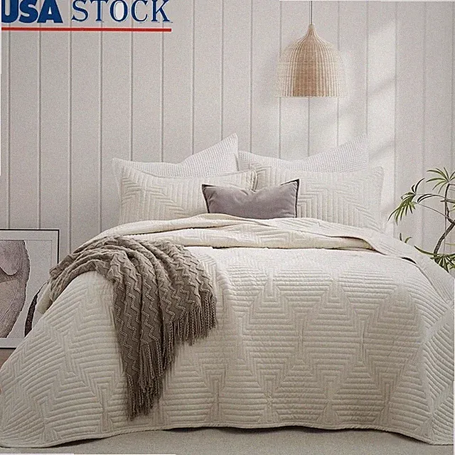 Queen Bedspread Set Modern Quilted Microfiber Comforter Durable Pet Friendly New